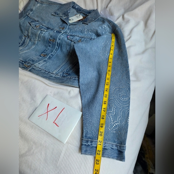 Beyoncé X Levi’s® Shrunken '90s Trucker Jacket Western Crystal Dark Blue Bnwt - Picture 13 of 16